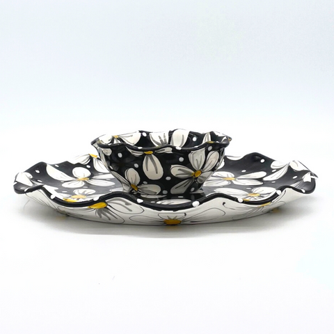 Black and White Daisy Serving Bundle