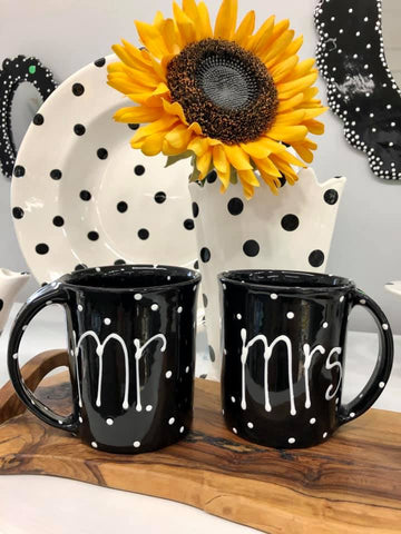 Mr. & Mrs. Mug Set - Black Dot