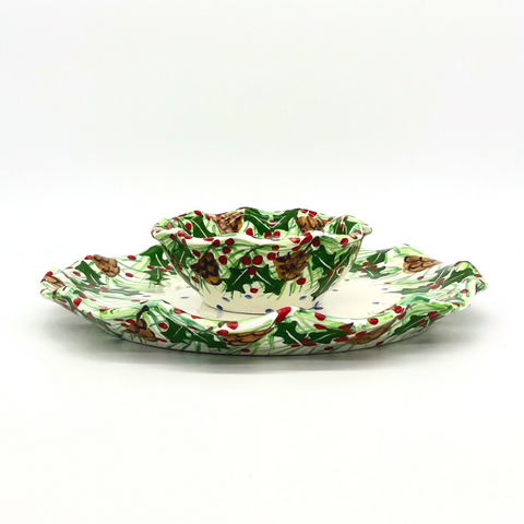 Pinecone Holly Serving Bundle