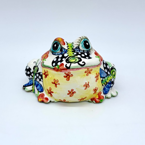 Mia the Small Garden Frog