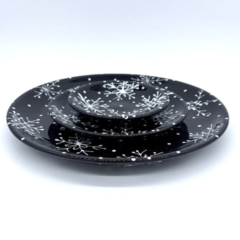 Black and White Snowflake Plates