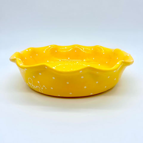 Yellow and White Dot Pie Baker