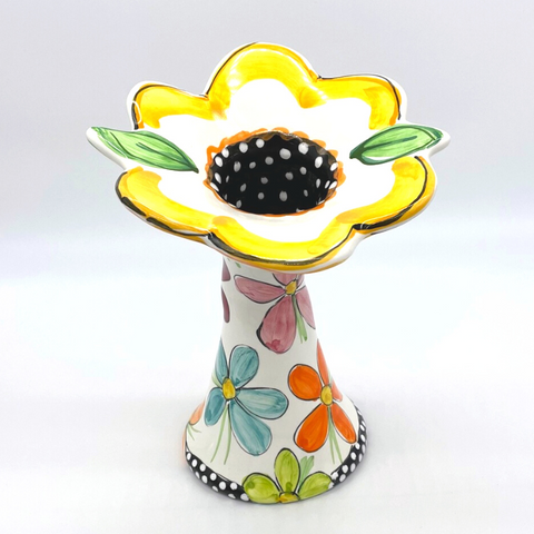 Katie Daisy Flower Vase