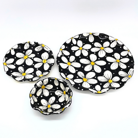 Black and White Daisy Entertainer Bundle